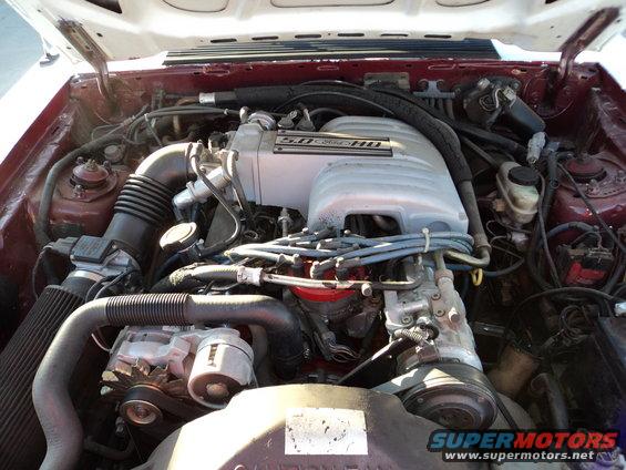 1989 Ford Mustang 5.0 HO engine with intake manifold and air intake system
