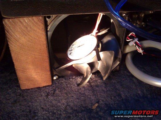 Cooling fan with a gauge, mounted with wood and wires