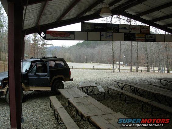 05pavillion.jpg Wow - I've never seen the Superlift park this peaceful...