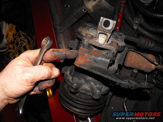 dscf2097.jpg To use the stock 89' Denso brackets, this steel bracket comes off the A/C compressor.