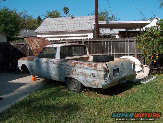 ranchero-001.jpg At new location. My friend's aunt's house. 