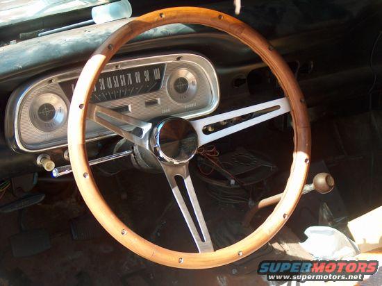 ranchero-036.jpg New steering wheel