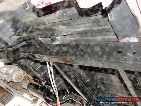 Underside chassis and exhaust system of a vehicle