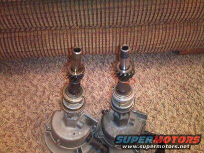 1328991645936.jpg worn distributor gear