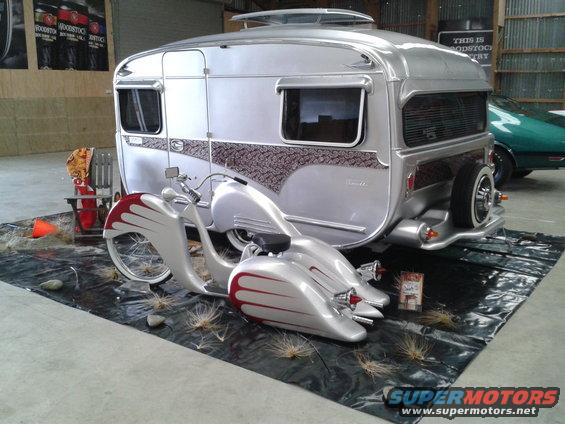 20120120-12.18.14.jpg Lilliput at the Kumeu Hot rod show - The first caravan to ever be displayed at this show.
Custom made Retro Trike - powered by a Mobility Scooter motor