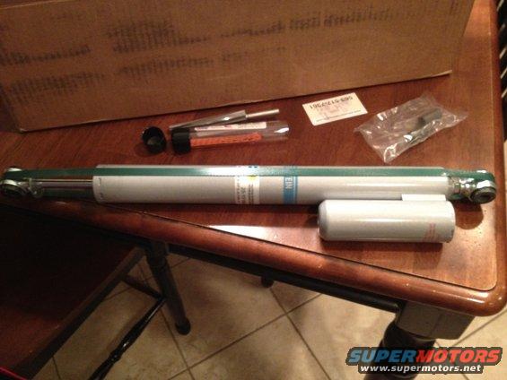 019.jpg bilstein 5150 shocks. 14" travel. 255/70 valving