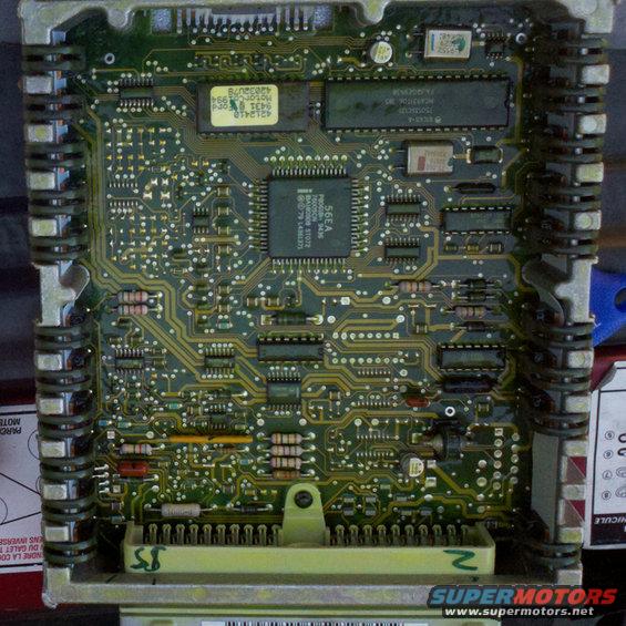 eecinsdiefront.jpg Inside the little shiny box.
nothing burned or corroded. WOOHOO!