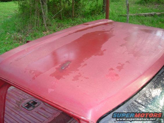 82droof.jpg I hadn't planned on blasting the body yet, but I was already wet & filthy, so I shot it.  I didn't notice that mark before.