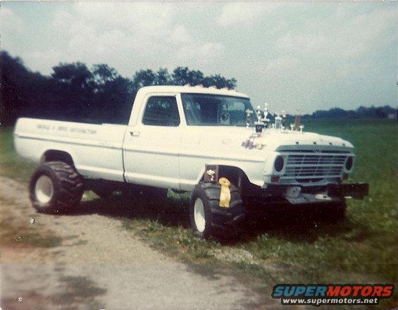 new-paint.jpg Culp Farm 1984. 427 puller...Nickle& Dime Satisfaction