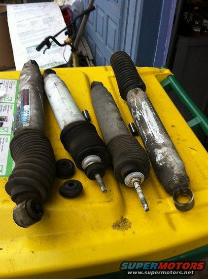 img_0110.jpg Old shocks. These probably have ~175,000mi on them. Rated for 45,000mi.