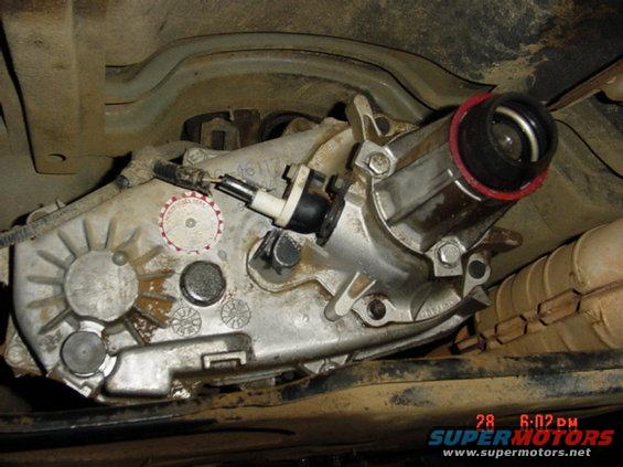 dsc01676.jpg Only three bolts.....looks harmless