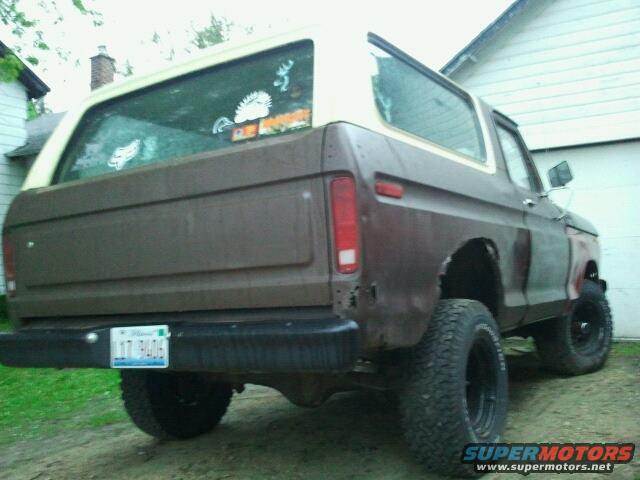 1979 Ford Bronco rear quarter view, brown with white top, Illinois license plate