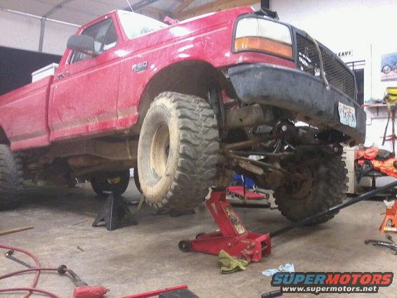 photo023.jpg just a few poser shots.