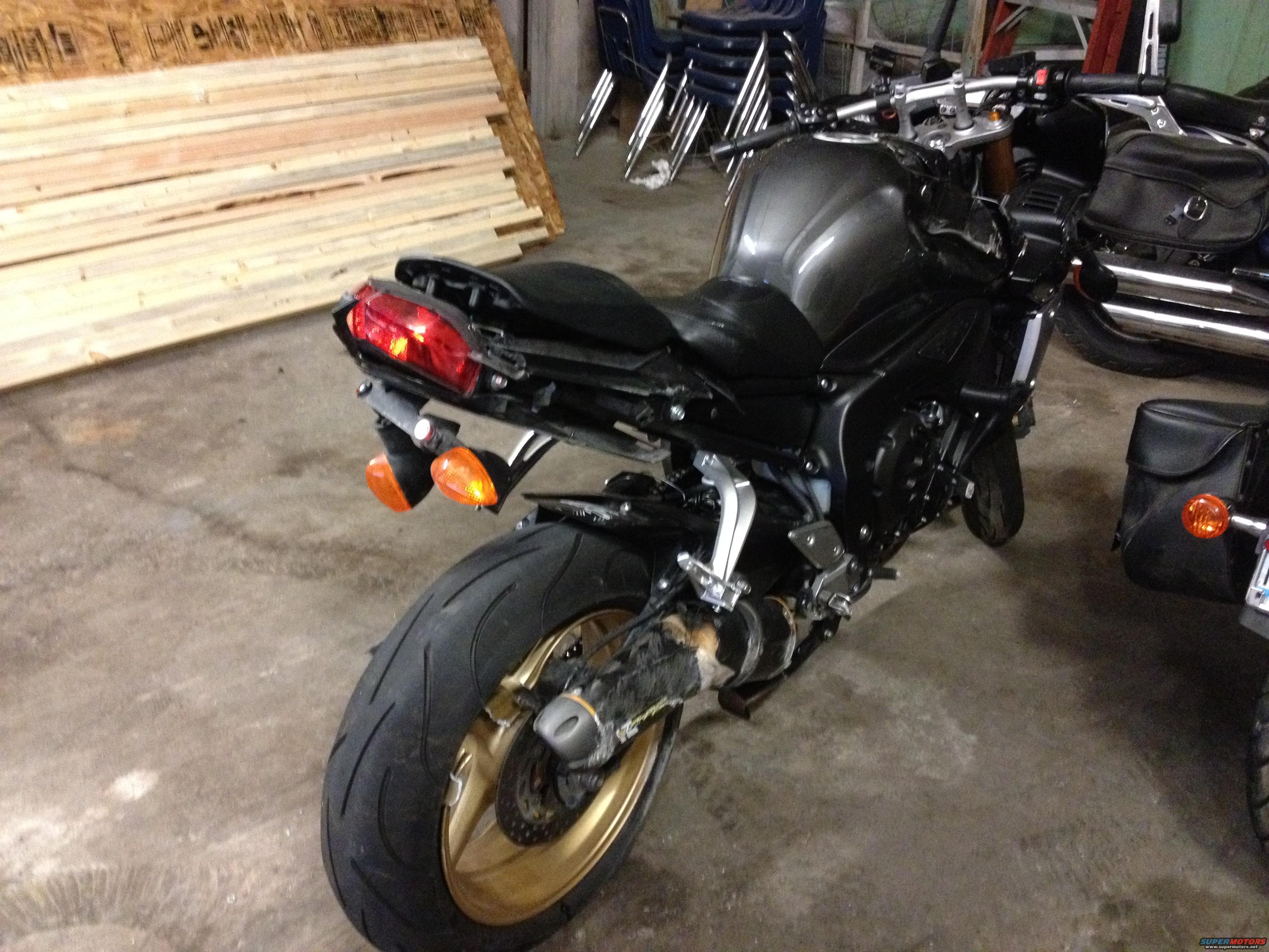 2008 Yamaha FZR1000 photo