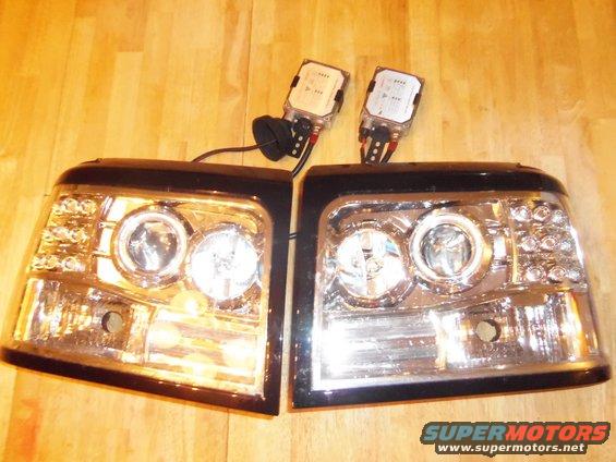 100_0727.jpg Roberts headlights