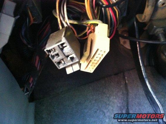 Car interior wiring harness connectors
