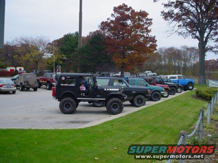 Group shot of roughly 20 rigs. Day was cloudy and 50......but ended up a great day for wheeling.