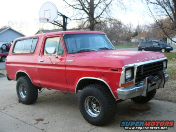 Red 1979 Ford Bronco 3/4 front view