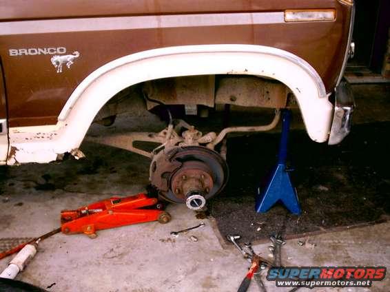 rightsideremoved.jpg Right side disassembled.