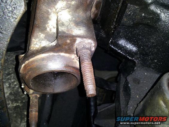stripped stud from un even angkes in the y pipe. Passenger side