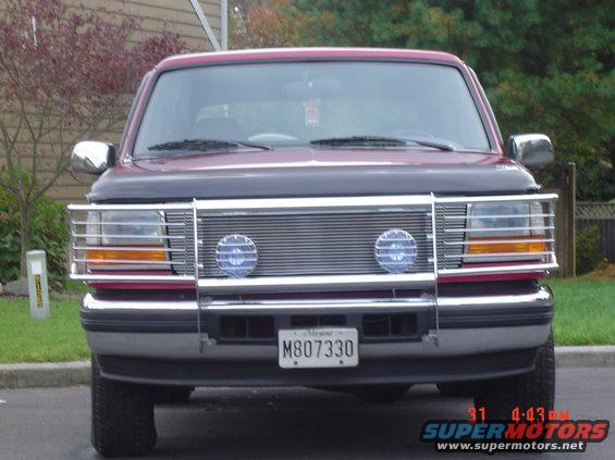 bronco-frt-end-dsc00210.jpg Front end closeup