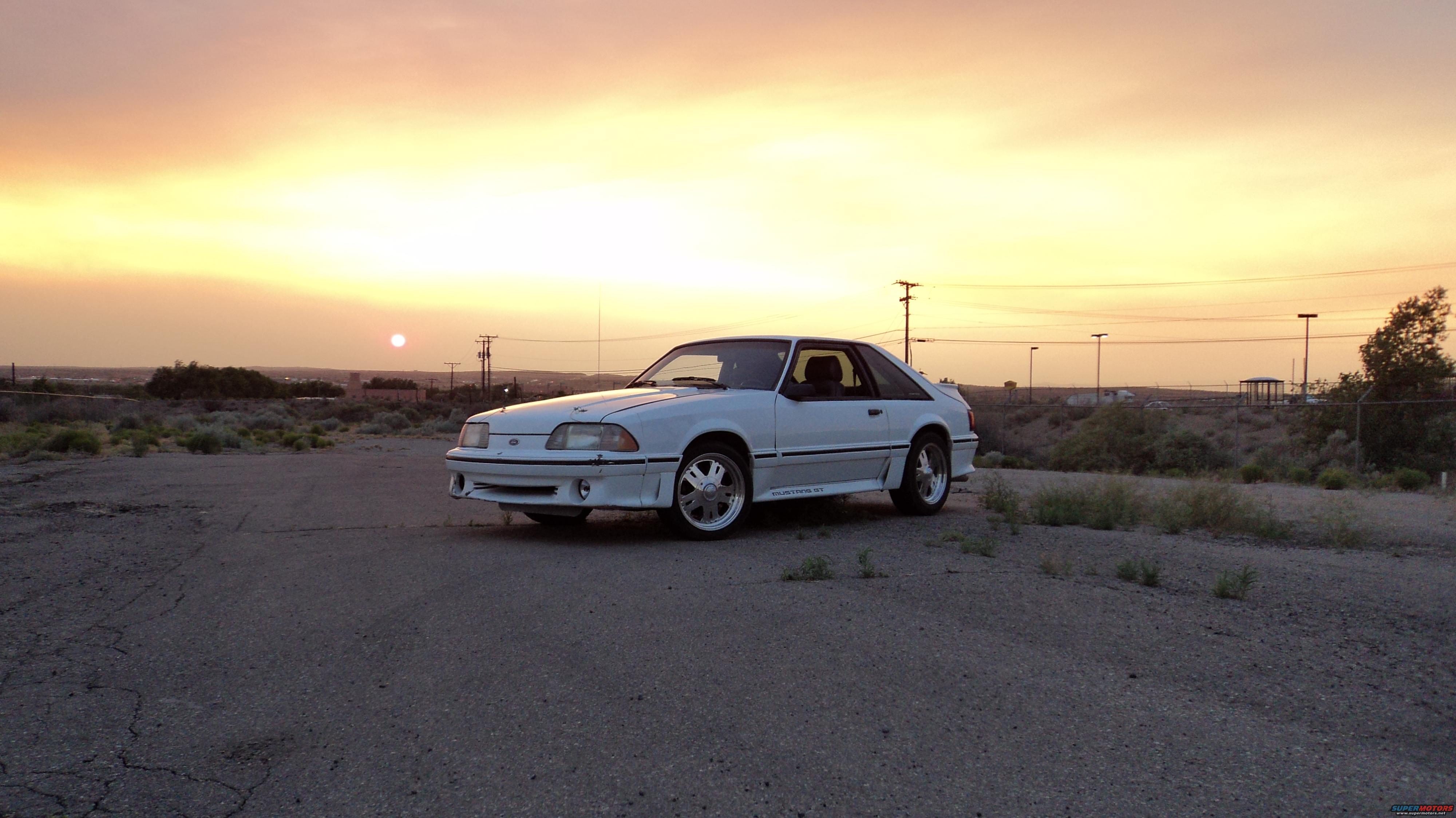 1989 Ford Mustang photo