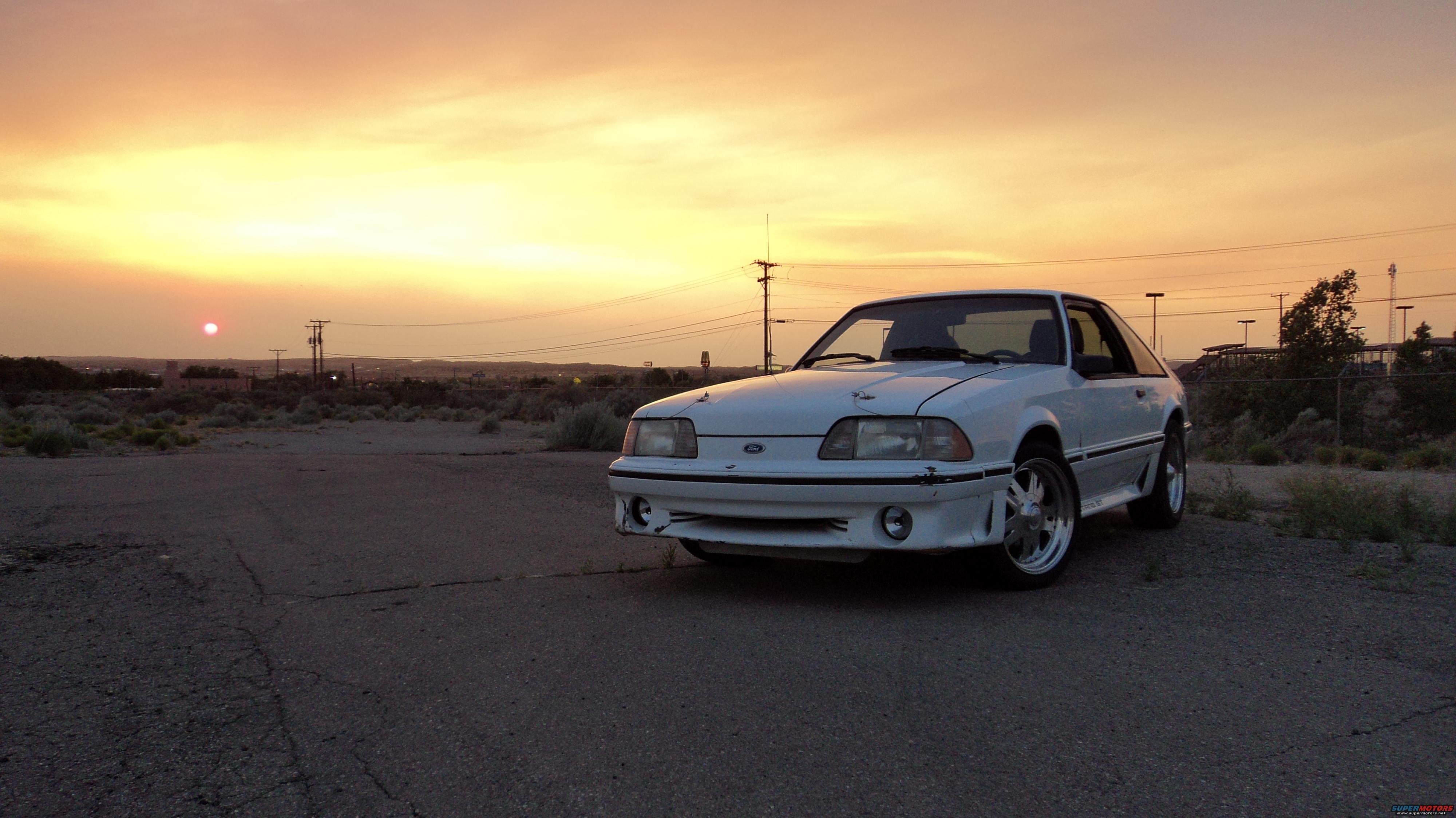 1989 Ford Mustang photo
