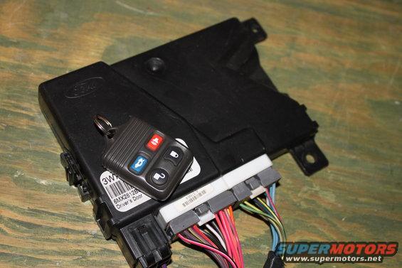 2003 crown victoria LX, OEM keyless module and keypad entery module. with fob and wiring harness.