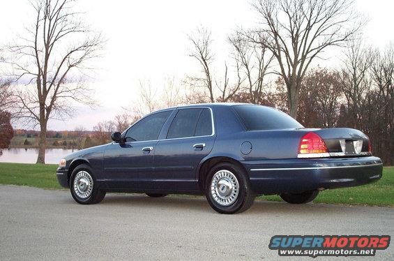 vicparkrear.jpg Notice the chrome trim on the rear fascia and chrome bumper strip.