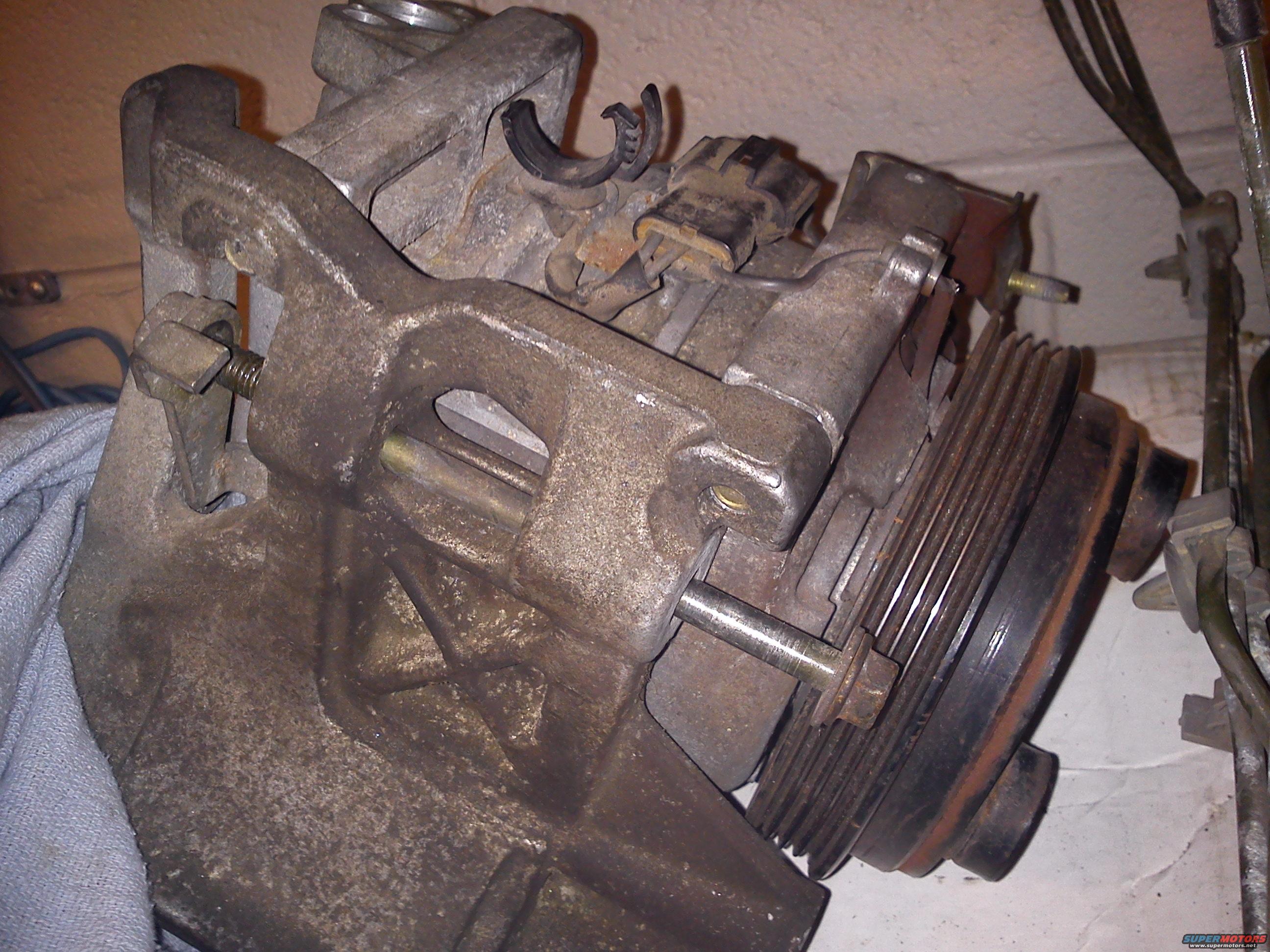 1997 Subaru Legacy photo