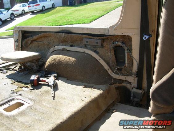 zz7.jpg I got a lot more done than I expected, despite the heat.  The arched bracket supports the older bedwalls; later ones don't use it.

[url=http://www.supermotors.net/registry/2742/79887-4][img]http://www.supermotors.net/getfile/932948/thumbnail/06up.jpg[/img][/url]