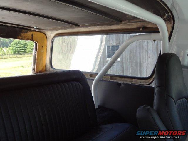 78-bronco--interior-(20).jpg 