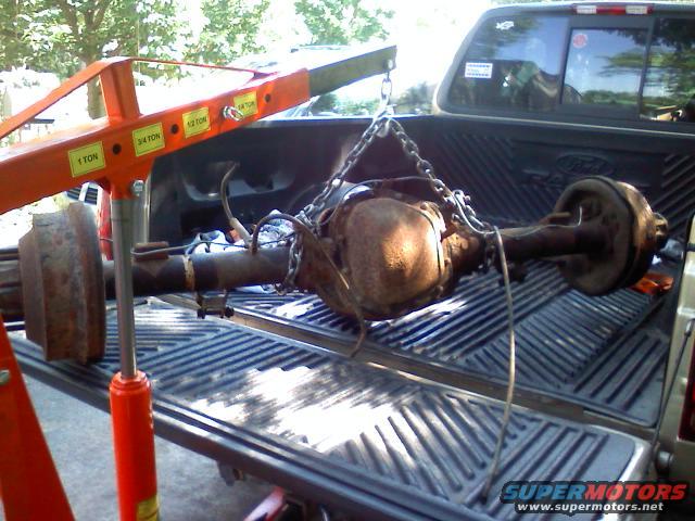 10.25-hoisted.jpg Got it hoisted and all the crap off