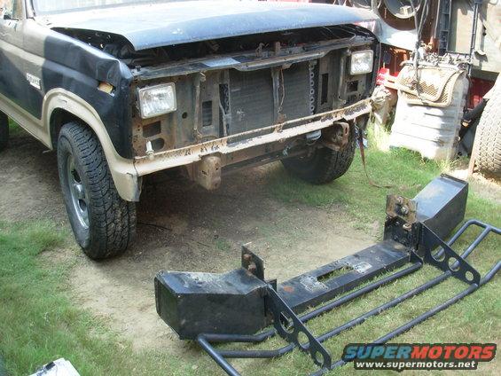 zz13.jpg No need for this any more...

UPDATE: It has found a new home on a friend-of-a-friend's '80-something Bronco.

[url=http://www.supermotors.net/vehicles/registry/media/987224][img]http://www.supermotors.net/getfile/987224/thumbnail/83yonder.jpg[/img][/url]