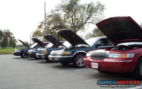 vicrow2.jpg The Vics and Marquis, at the meet.