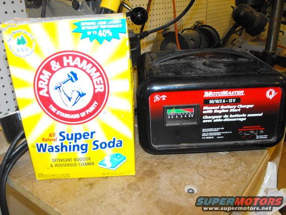 dscf2324.jpg Between the soda ash and the battery charger, you're pretty much set. The ratio is a tablespoon per gallon of water.