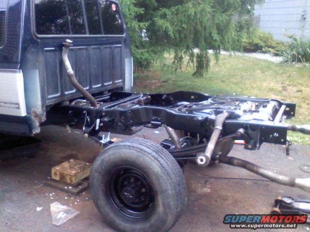 sitting-on-10.25.jpg all weight on the axle, needs a few more inches but will correct that after front is done