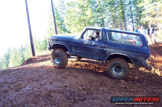 dcp_0401.jpg Jim walks it up the hill no problem.   (11/09/2003)