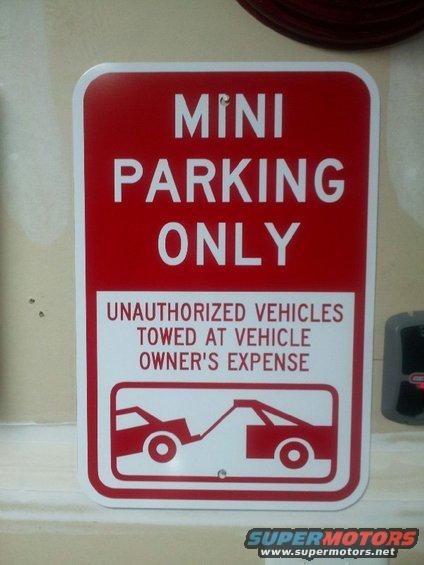 mini-parking-sign.jpg 