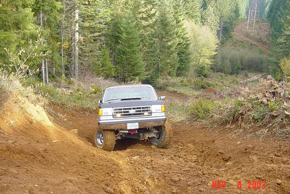 lets-go-wheelin-056-rsz.jpg Crossed up a little