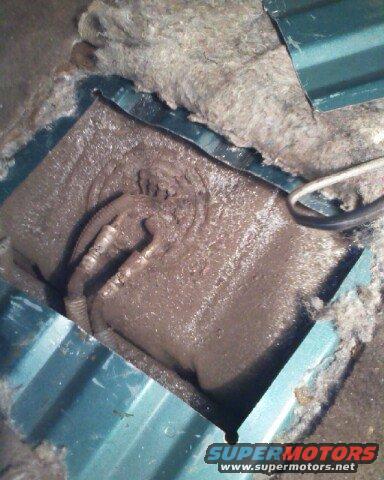 apr16_0003.jpg Now have full access to the fuel pump and lines. As you can see the top of the tank of my truck was very dirty. bets to clean the area befor you take the pump loose to prevent dirt from fallnig in the tank.