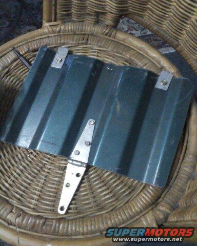 apr18_0002.jpg finished the door. i ended up taking it back off and adding another 2 hindges and another tab to make it stronger and less flimsy