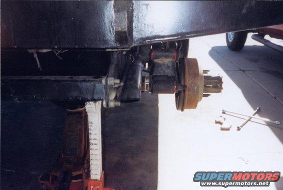 skidplate-tailpipe2.jpg here is clearenc to the tailpipe, yeah a 460 exhales through that small pipe but I have yet to hit any of my exhast on a rock