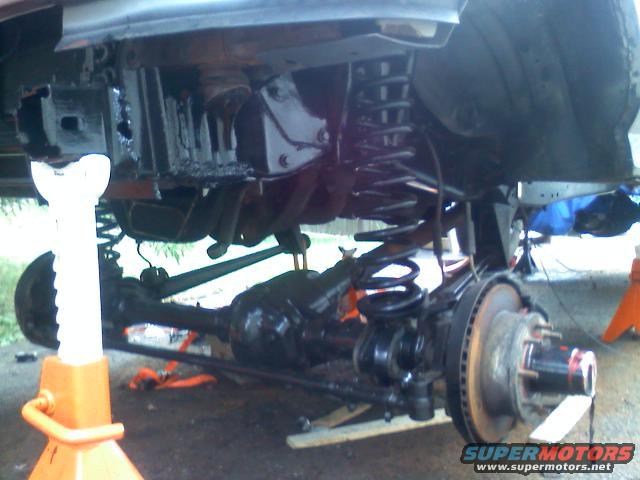 bolted-on-2.jpg Another shot of the axle bolted on, full drop