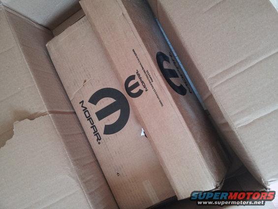 in-box.jpg Goodies... new rocker arms to eliminate the dreaded lifter ticking