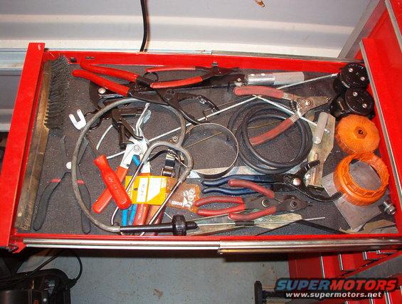 03specialtools.jpg Oil filter wrenches, Stethoscope, Trim tools, Specialty tools