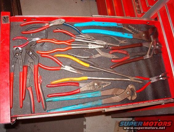 18pliers.jpg Pliers