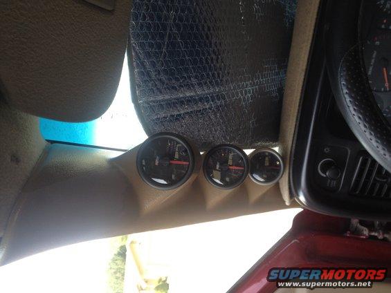 glowshift triple gauge pod in 97 Dodge 2500  Cummins