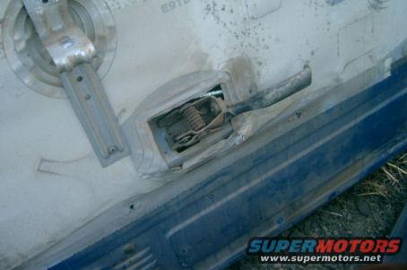 6.jpg Driver inside door handle: $5
Drvier inside door handle assembly (the part the handle bolts to): $10