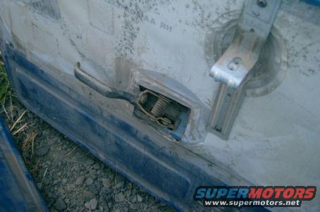 7.jpg Passenger inside door handle: $5
Passenger inside door handle assembly (the part the handle bolts to): $10